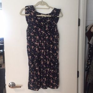 Floral dress with ruffles and pockets, Size S